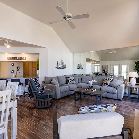 B 32-1 Spacious Villa Close To Pool Branson Exterior foto