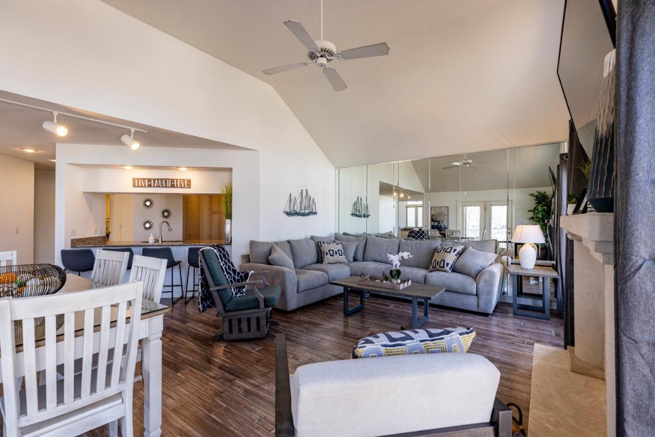 B 32-1 Spacious Villa Close To Pool Branson Exterior foto